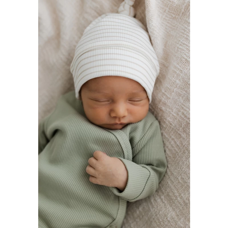 Hello little you - boxpakje rib dusty green, mutsje rib streepjes zand wit