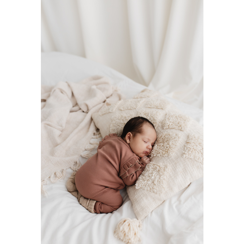 Hello Little You - boxpakje ruffle rib clay, slofjes merino wol zand