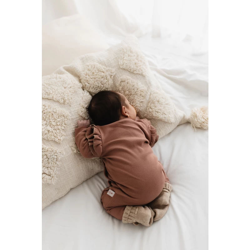 Hello Little You - boxpakje ruffle rib clay, slofjes merino wol zand