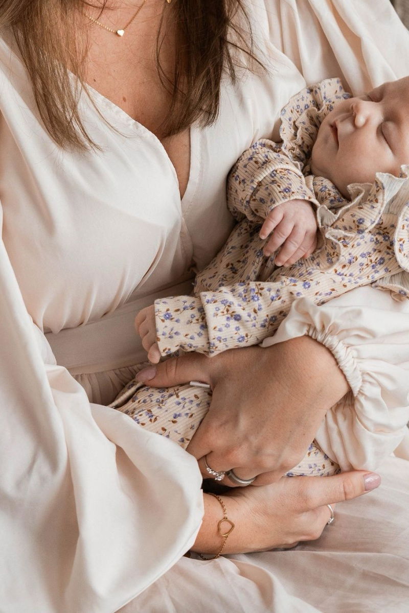 Boxpakje smalle rib purple flowers ruffle