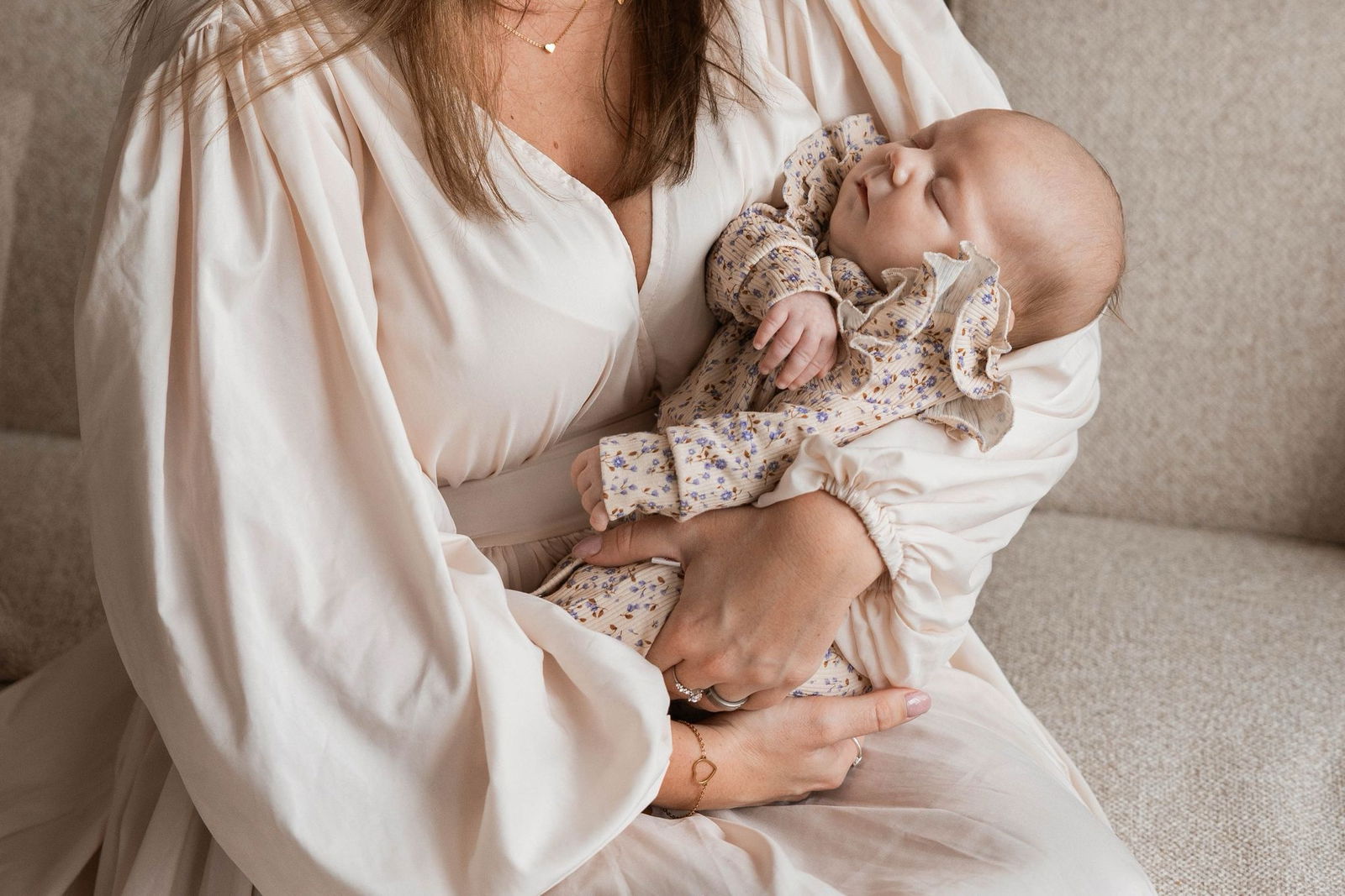 Boxpakje smalle rib purple flowers ruffle