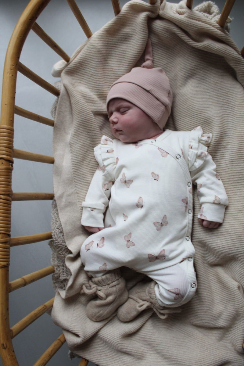 Mutsje smalle rib roze